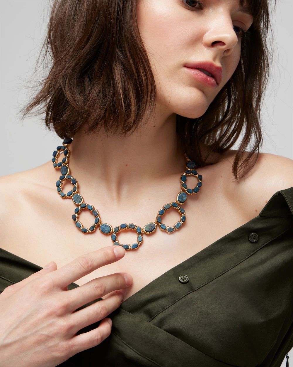 Goldtone and Blue Singlestrand Necklace