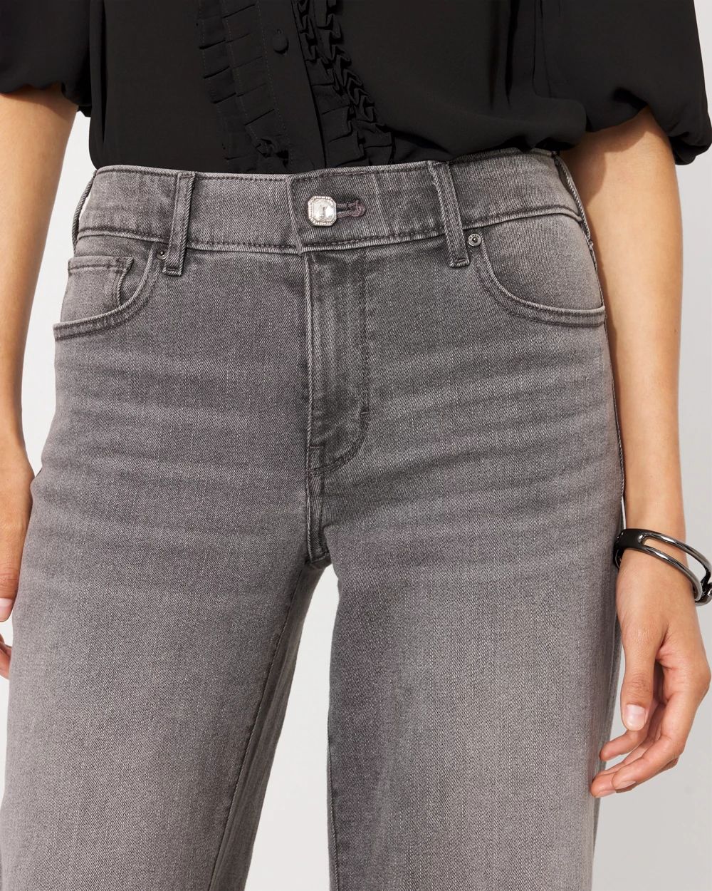 Mid Rise Wide-Leg Jean