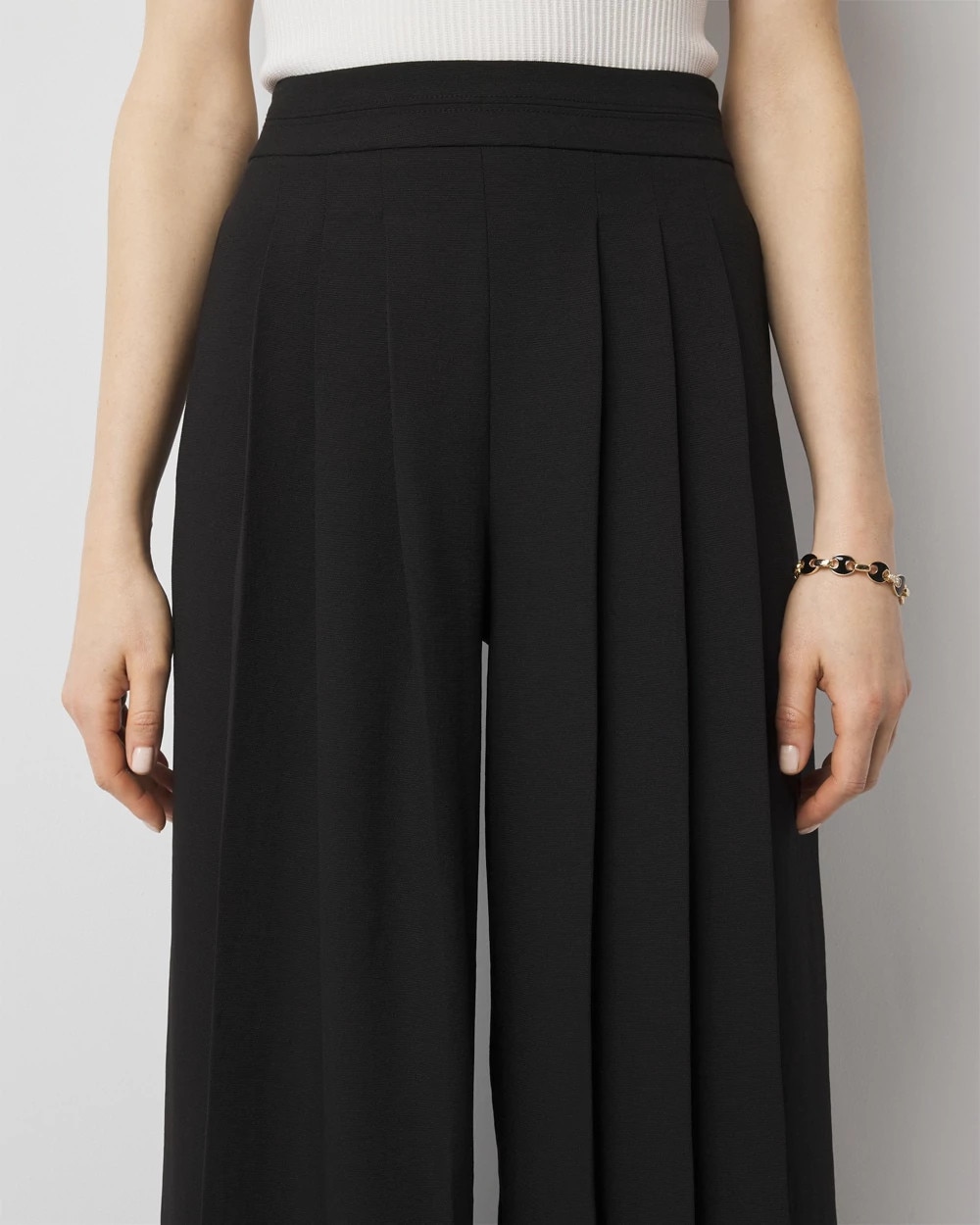 Pleated Ultra-Wide Leg Pant