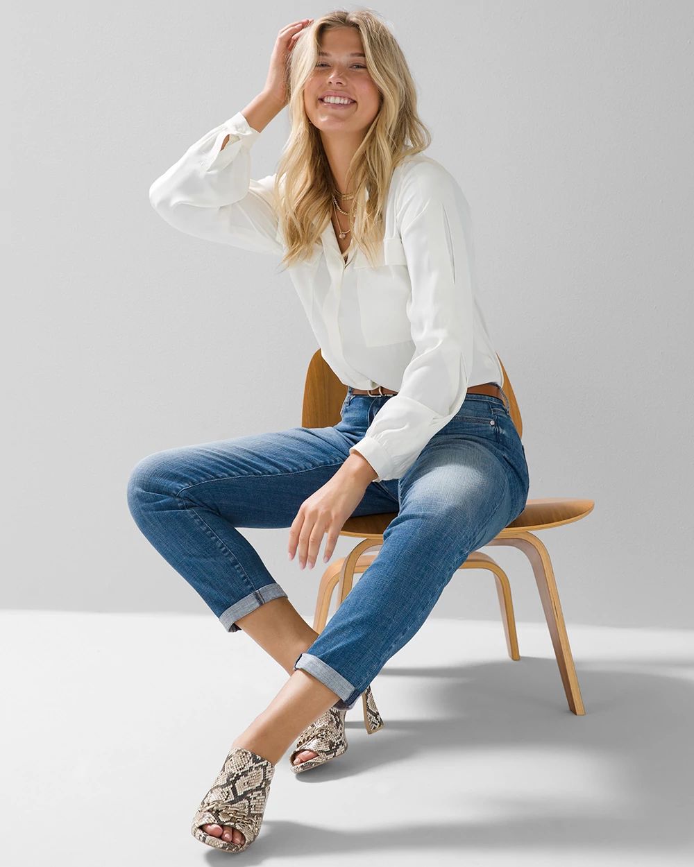 Mid-Rise Everyday Soft Girlfriend Jeans