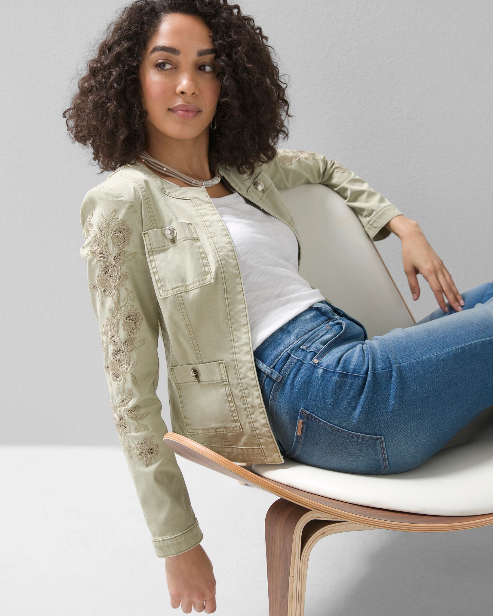 Cutwork WHBM® Stylist Pret Jacket