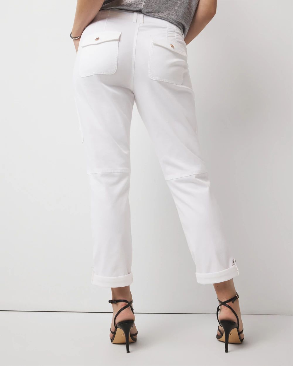 Curvy Mid-Rise Pret-A-Pedi Straight Cropped Pants