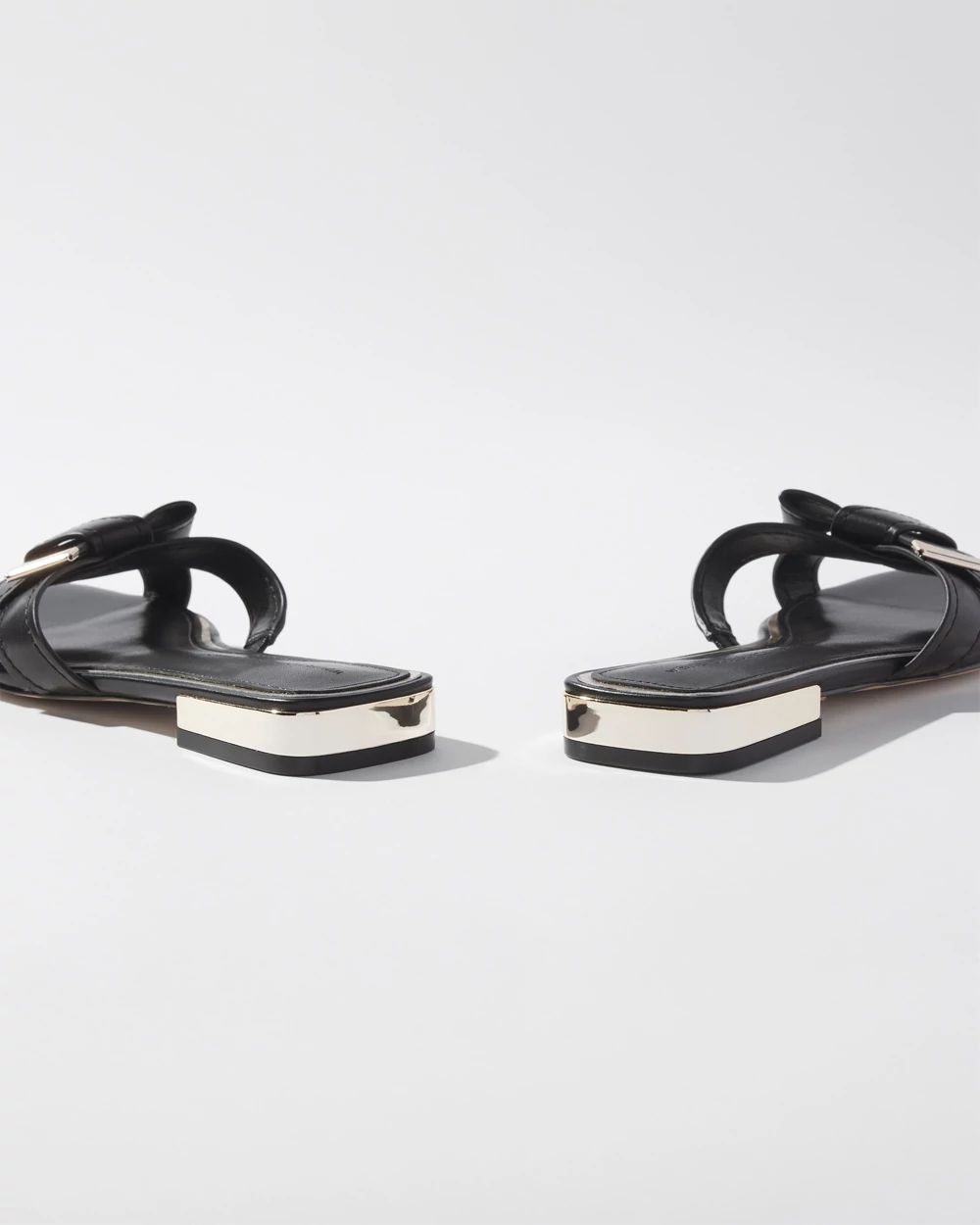 Knotted Flat