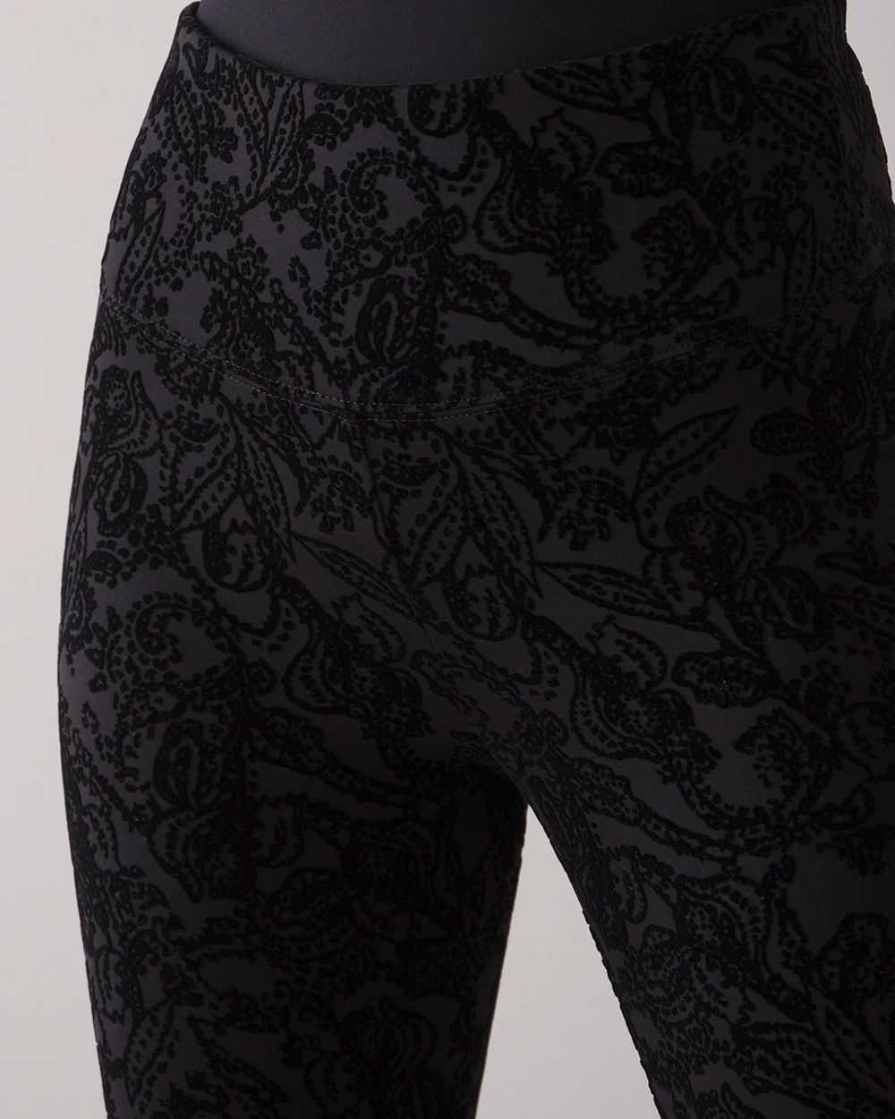 Scuba Knit WHBM Runway Leggings
