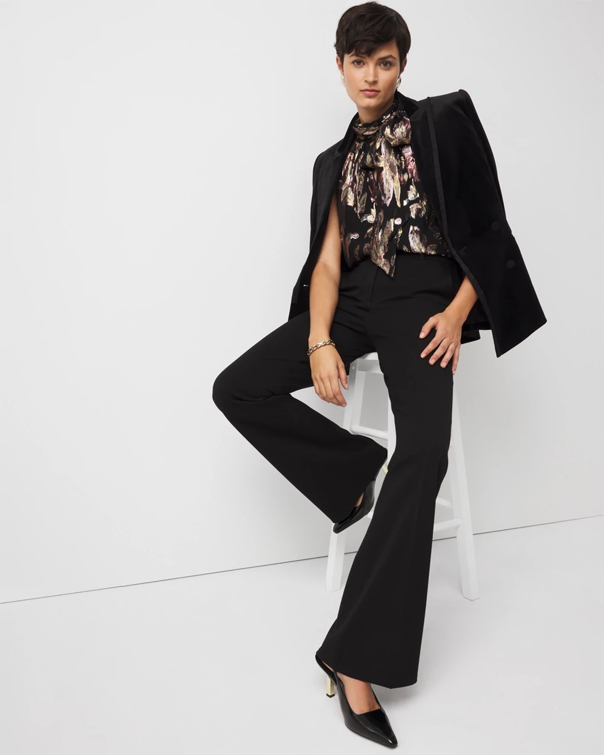 White House Black Market Floral Jacquard Tie-neck Blouse Size Xl | , Work Tops In Black