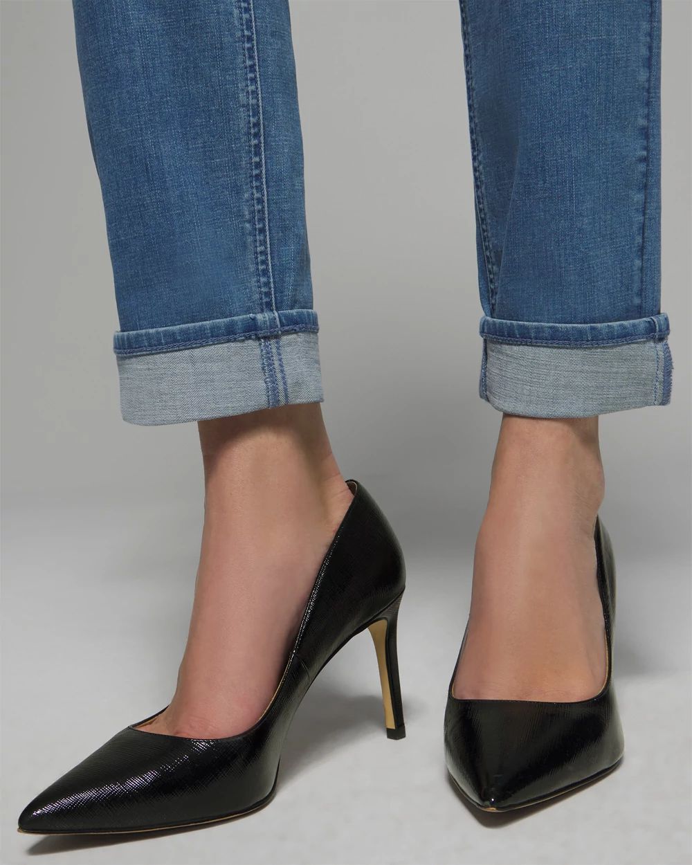 Outlet WHBM Mid-Rise Girlfriend Jean