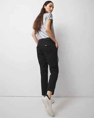 Mid-Rise Pret-A-Pedi Straight Cropped Pants click to view larger image.