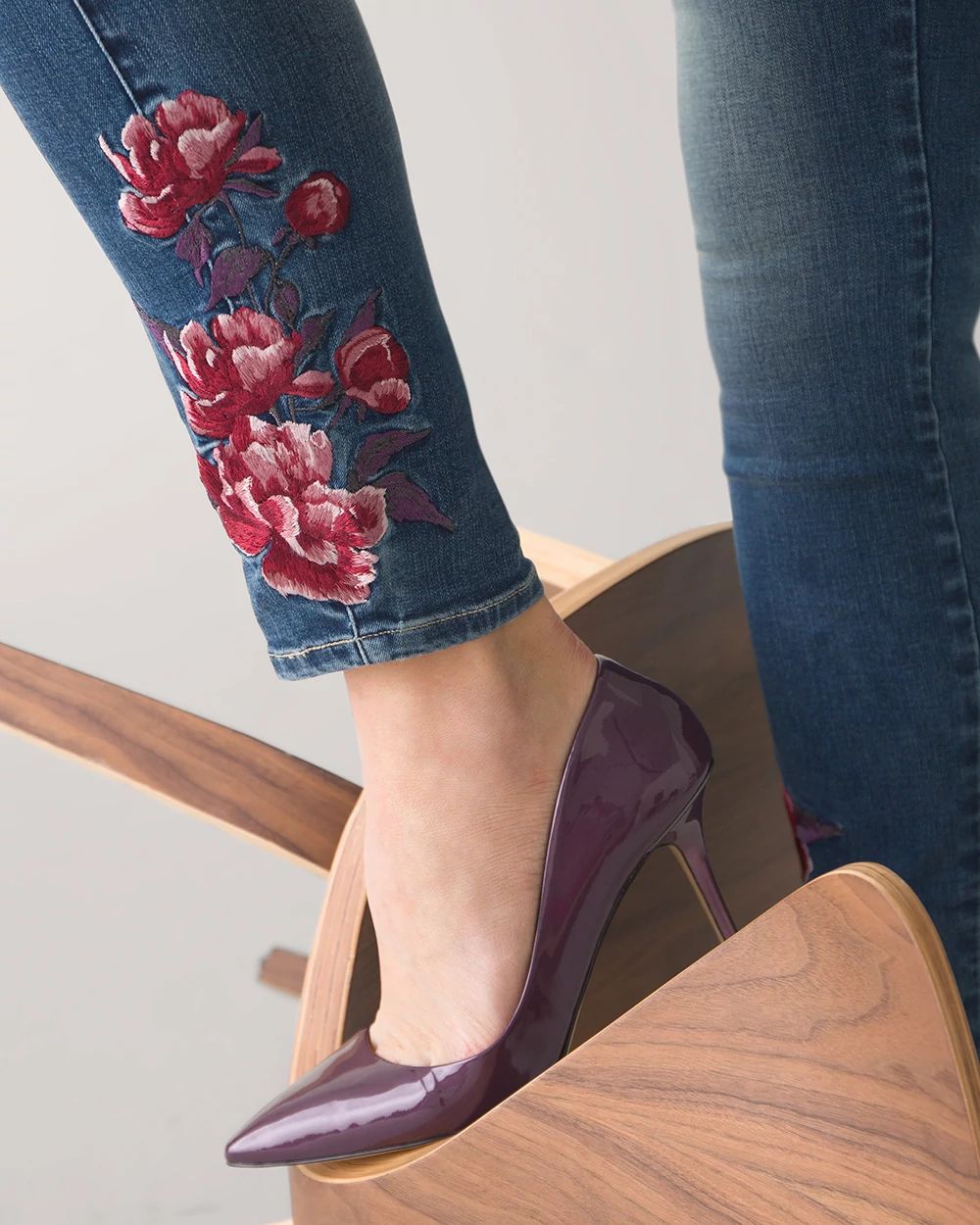 High-Rise Rose Embroidered Skinny Jean
