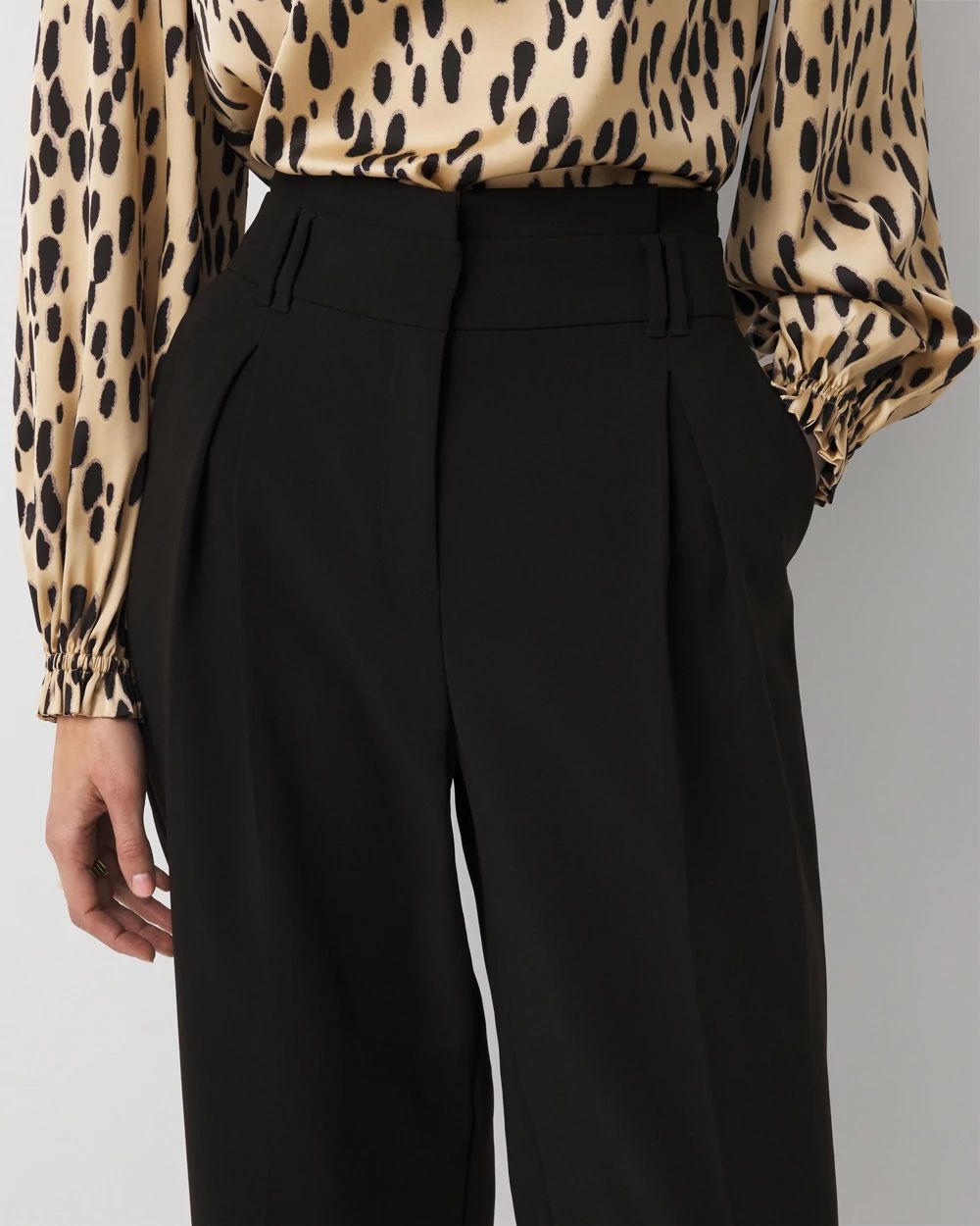 Petite Pleated Cropped Wide Leg Pant