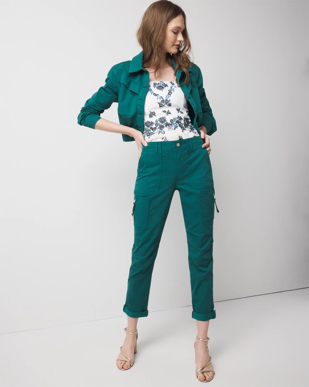 Petite Mid-Rise Pret-A-Pedi Straight Cropped Pants