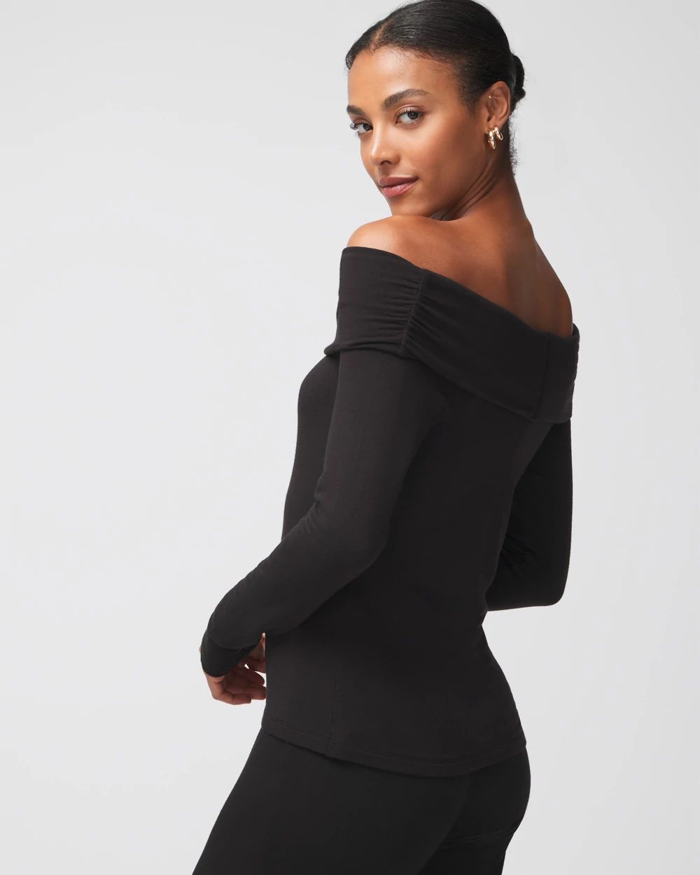 The Passporter™️ Off The Shoulder Top