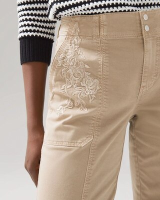 Mid-Rise Pret-A-Pedi Crop Pants