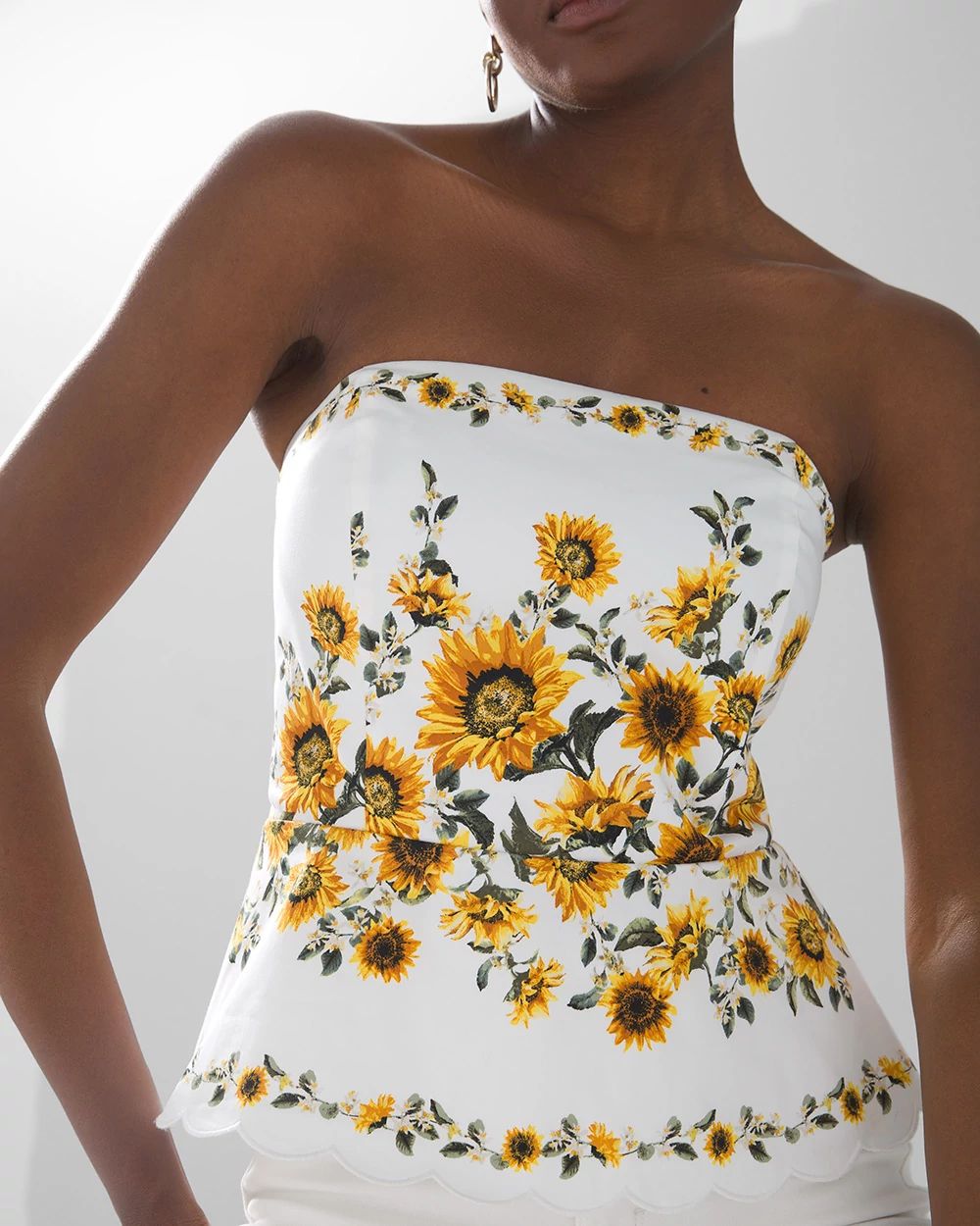 Sleeveless Scallop Peplum Top