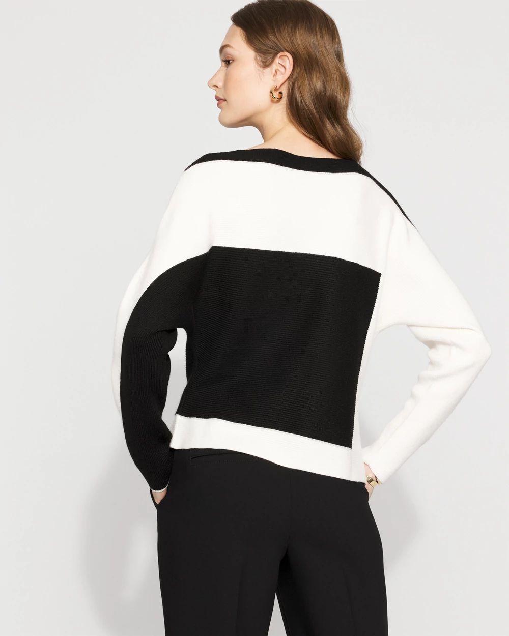 Colorblocked Asymmetric Hem Sweater