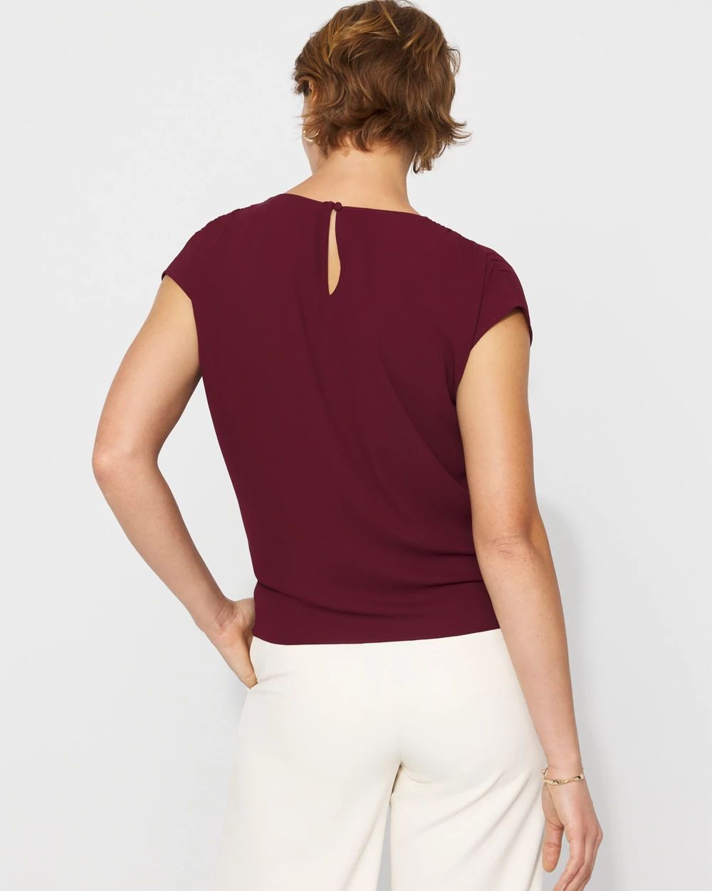 Twist-Neck Keyhole Shell