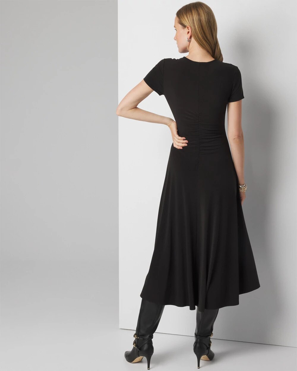 White House Black Market Short Sleeve Keyhole Dress In Black